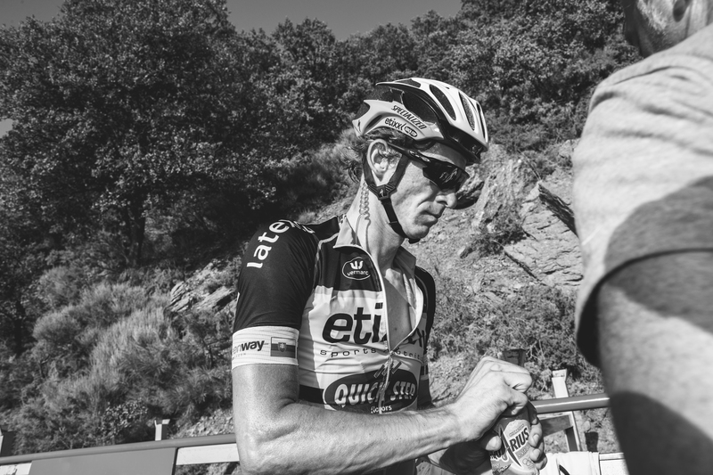 Etixx - Quick-Step animating La Vuelta - Photo: Iri Greco / BrakeThrough Media