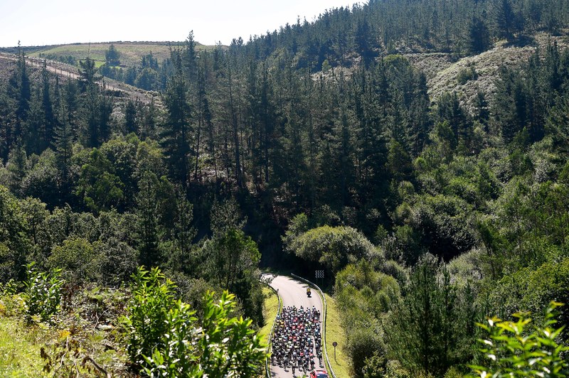 Vuelta a España - stage 16 - Cycling: 70th Tour of Spain 2015 / Stage 16
Illustration Illustratie/ Peloton Peleton/ Landscape Paysage/ Mountains Montagnes Bergen/
Luarca - Ermita de Alba. Quiros 1.185m (185Km)
Rit Etape / Vuelta Tour d'Espagne Ronde van Spanje /(c)Tim De Waele 