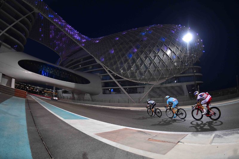 111015 TDW Abu Dhabi Stage 4 - Cycling: 1th Abu Dhabi Tour 2015 / Stage 4
Illustration Illustratie/ Landscape Paysage Landschap / Yas Marina Circuit / VORGANOV Eduard (RUS)/ BRAMBILLA Gianluca (ITA)/ LUTSENKO Alexey (KAZ)/ 
Yas Marina Circuit - Yas Marina Circuit  (110Km)/ 
The Yas Sta