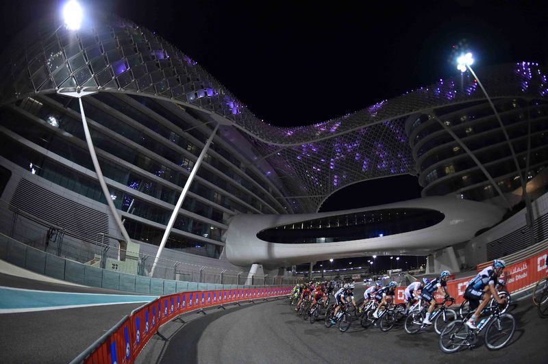 111015 TDW Abu Dhabi Stage 4 - Cycling: 1th Abu Dhabi Tour 2015 / Stage 4
Illustration Illustratie / Peleton Peloton / Landscape Paysage Landschap / Yas Marina Circuit / 
Yas Marina Circuit - Yas Marina Circuit  (110Km)/ 
The Yas Stage Etape Rit / Ride To Abu Dhabi /©Tim De Waele