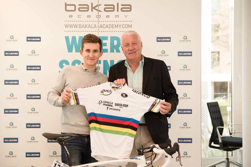 Kwiatkowski visits Bakala Academy 