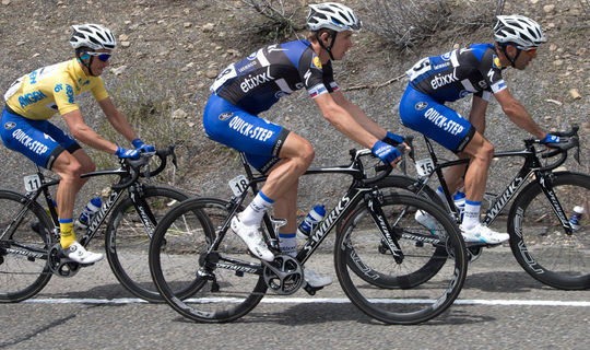 Alaphilippe on brink of overall success in California