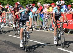 Devenyns and De Veert on the way to the finish line at La Planche des Belles Filles. Devenyns seconds after this picture gave his bottle to my son. Thanks! ;-)