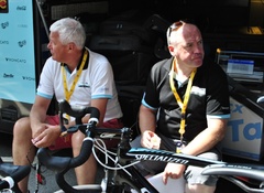 At the start in Saint Pourcain Sur Sioule.