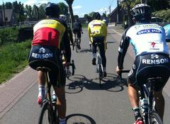 In het wiel van Boonen en Pauwels tijdens de fandag
