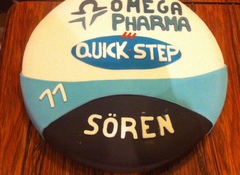 Zelfgemaakte verjaardagstaart voor een grote fan!