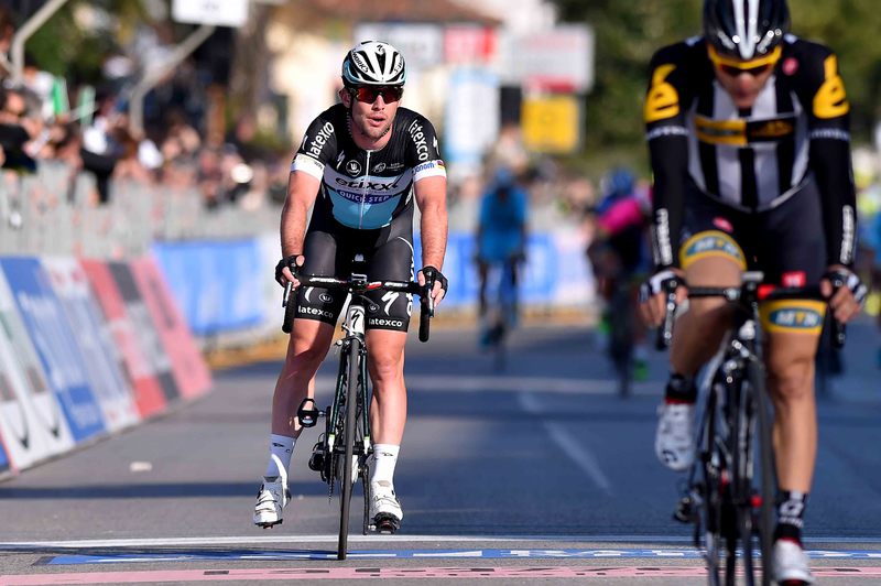 Tirreno-Adriatico - stage 2 - Cycling: 50th Tirreno - Adriatico 2015 / Stage 2 
Arrival / CAVENDISH Mark (GBR) Mechanical problem / 
Camaiore - Cascina (153Km)/ 
Stage Rit /(c) Tim De Waele
