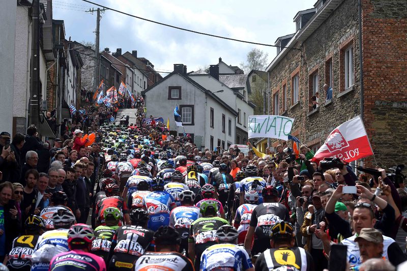 Liege - Bastogne - Liege - Cycling: 101th Liege - Bastogne - Liege 2015
Illustration Illustratie / Peleton Peloton / Cote De Saint-Roch 456m / HOUFFALIZE City Ville Stad / Public Publiek Spectators Fans Supporters / Landscape Paysage Landschap / 
Liege - Liege (Ans) 253Km / 
LBL Ba