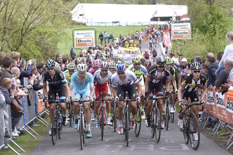 Liege - Bastogne - Liege - Cycling: 101th Liege - Bastogne - Liege 2015
SIUTSOU Kanstantsin (BLR)/ TAARAMAE Rein (EST)/ MORENO Daniel (ESP)/ STYBAR Zdenek  (CZE)/ BARGUIL Warren (FRA)/ KREUZIGER Roman (CZE)/ MEINTJES Louis (RSA)/ La Redoute (314m)/ 
Liege - Liege (Ans) 253Km/ 
Luik