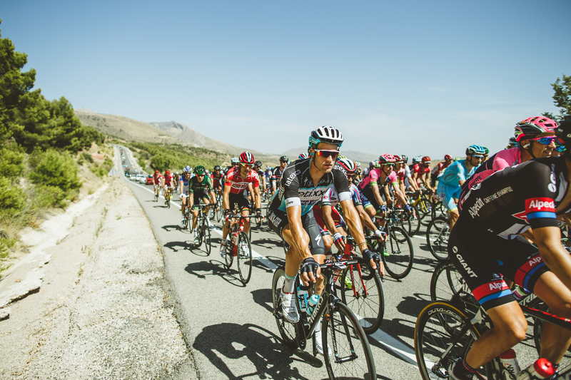Etixx - Quick-Step animating La Vuelta - Stage 7: Jodar - La Alpujarra 191.1 km Photo: Jim Fryer / BrakeThrough Media