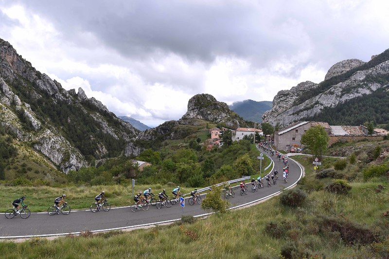 Vuelta a España - stage 12 - Cycling: 70th Tour of Spain 2015 / Stage 12 
Illustration Illustratie / COLL DE FAIDELLA 1250m / Peleton Peloton / Mountains Montagnes Bergen / Landscape Paysage Landschap / 
Escaldes-Engordany Andorra - Lleida (173Km)/ 
Rit Etape / Vuelta Tour d'Espagne 