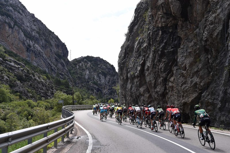 Vuelta a España - stage 12 - Cycling: 70th Tour of Spain 2015 / Stage 12
Illustration Illustratie/ Peloton Peleton/ Landscape Paysage/ Mountains Montagnes Bergen/
Escaldes-Engordany - Lleida (173Km)/
Rit Etape / Vuelta Tour d'Espagne Ronde van Spanje /(c)Tim De Waele 