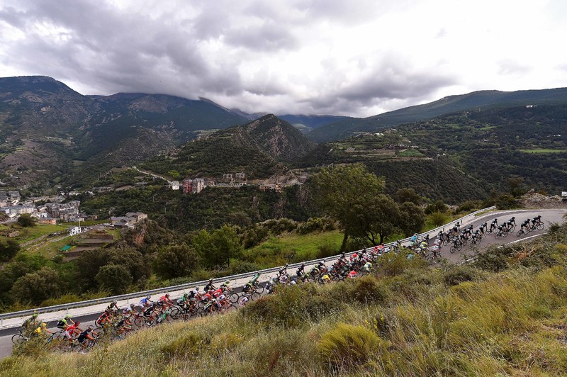 Vuelta a España - stage 11 - Cycling: 70th Tour of Spain 2015 / Stage 11 
Illustration Illustratie / Peleton Peloton / Collada de la Gallina (1905m) Mountains Montagnes Bergen / Landscape Paysage Landschap / 
Andorra La Vella - Cortals d'Encamp 2095m (138km)/ 
Rit Etape / Vuelta Tour