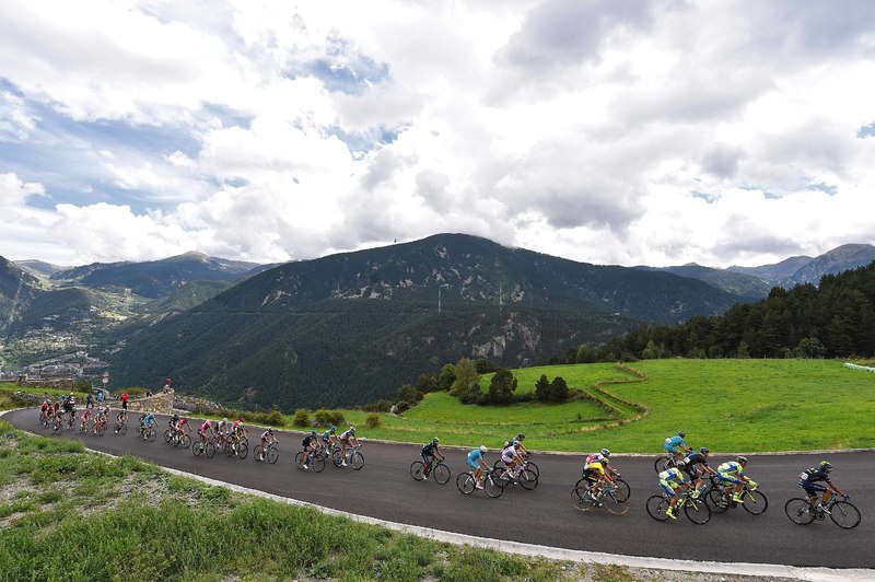 Vuelta a España - stage 11 - Cycling: 70th Tour of Spain 2015 / Stage 11 
Illustration Illustratie / Collada de Beixalis (1790m)/ Peleton Peloton /  Mountains Montagnes Bergen / Landscape Paysage Landschap / 
Andorra La Vella - Cortals d'Encamp 2095m (138km)/ 
Rit Etape / Vuelta Tour