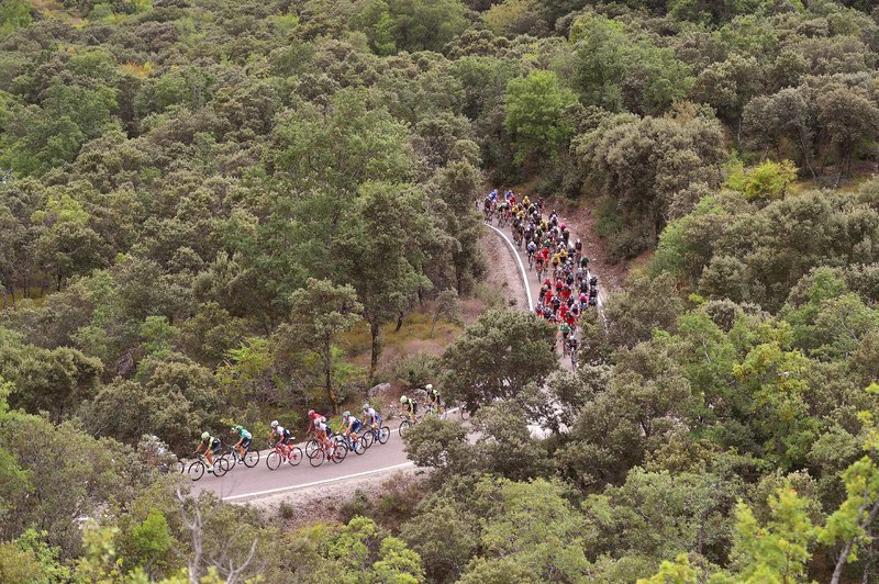 Vuelta a España - stage 13 - Cycling: 70th Tour of Spain 2015 / Stage 13 
Illustration Illustratie / Peleton Peloton / Alto Collado de Oseja (1005m) Mountains Montagnes Bergen / Landscape Paysage Landschap / 
Calatayud - Tarazona (177km)/ 
Rit Etape / Vuelta Tour d'Espagne Ronde van 