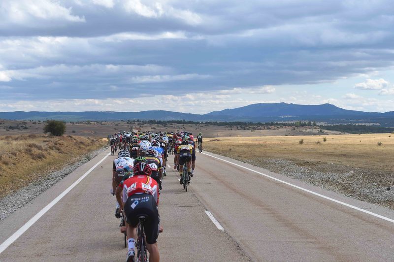 Vuelta a España - stage 18 - Cycling: 70th Tour of Spain 2015 / Stage 18
Illustration Illustratie / Peleton Peloton/ Landscape Paysage Landschap / Mountains Montagnes Bergen / 
Roa-Riaza (204Km)/ 
Rit Etape / Vuelta Tour d'Espagne Ronde van Spanje /(c)Tim De Waele 