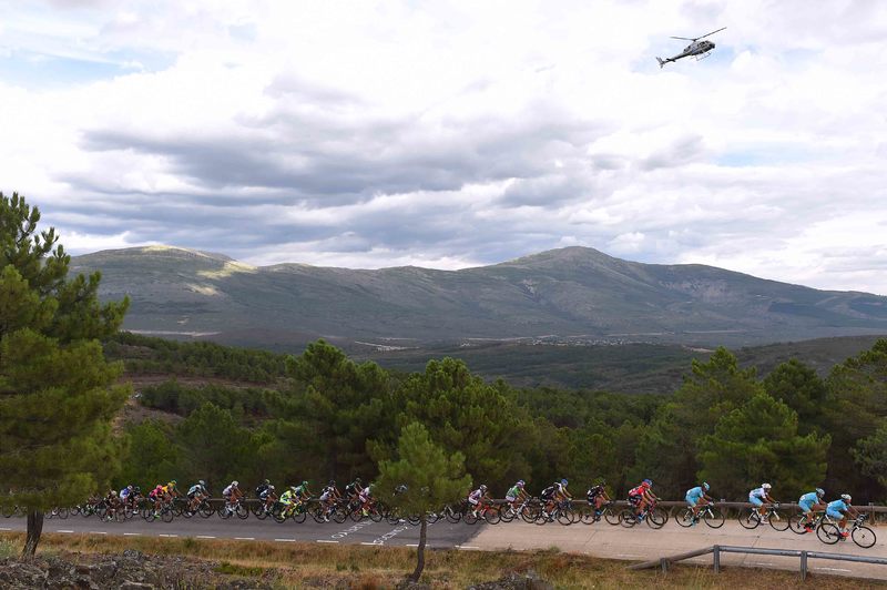 Vuelta a España - stage 18 - Cycling: 70th Tour of Spain 2015 / Stage 18
Illustration Illustratie / Peleton Peloton/ Landscape Paysage Landschap / Mountains Montagnes Bergen /
Roa-Riaza (204Km)/ Puerto de la Quesera 1740m/
Rit Etape / Vuelta Tour d'Espagne Ronde van Spanje /(c)Tim De
