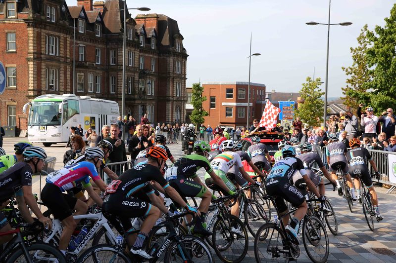 Tour of Britain - stage 6 - Cycling: 12th Tour of Britain 2015/ Stage 6
Start Departure Vertrek / Illustration Illustratie / Peleton Peloton / Fans Supporters / Stoke-on-Trent  City Ville Stad / 
Stoke-on-Trent - Nottingham (192.7Km)/
Rit Etape / Tour of Britain / (c)Tim De Waele 