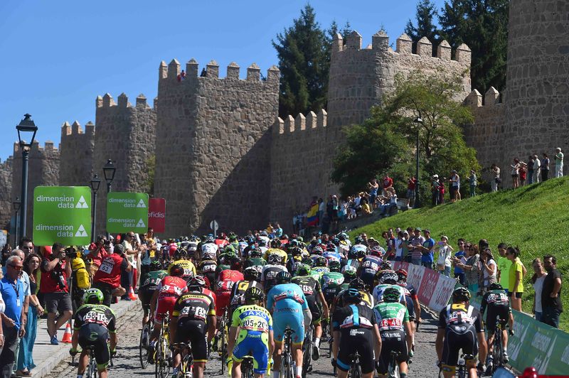 Vuelta a España - stage 19 - Cycling: 70th Tour of Spain 2015 / Stage 19
Illustration Illustratie / Peleton Peloton / Landscape Paysage Landschap / Avila City Ville Stad / Castle Chateau Kasteel/  
Medina del Campo - Avila (185.8Km)/ 
Rit Etape / Vuelta Tour d'Espagne Ronde van Spanj