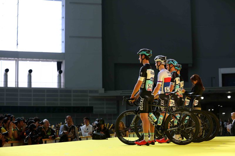 Saitama Criterium - Cycling: 3rd Tour de France Saitama Criterium 2015
Team Presentation/ Seibu Dome/ Team ETIXX - QUICK STEP (BEL)/ Julien VERMOTE (BEL)/ Maxime BOUET (FRA)/ Petr VAKOC (CZE)/ Yves LAMPAERT (BEL)/ 
Saitama-Saitama (60km)/ (c) Tim De Waele