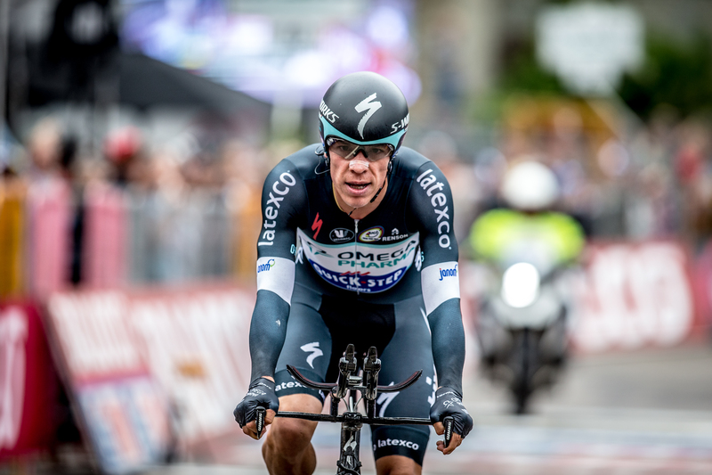 Uran on his way to Pink 