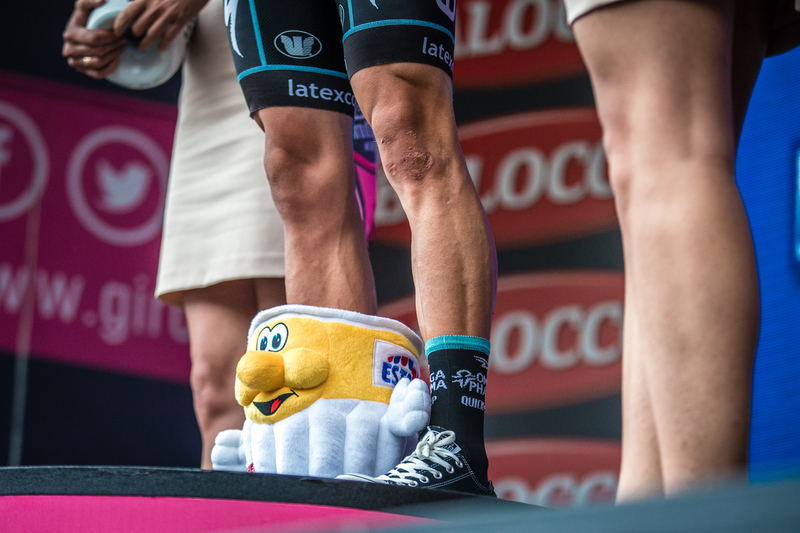 Uran on his way to Pink 