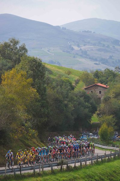 La Vuelta a España - stage 13 - Cycling: 69th Tour of Spain 2014 / Stage 13 
Illustration Illustratie / Peleton Peloton / ALTO DEL CARACOL (820)/ Landscape Paysage Landschap / 
Belorado - Obregon Parque De Cabarceno 170m (188,7Km)/ 
Vuelta Tour d'Espagne Ronde van Spanje / Etape Rit /(c