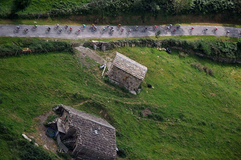 La Vuelta a España - stage 13 - Cycling: 69th Tour of Spain 2014 / Stage 13 
Illustration Illustratie / Peleton Peloton / ALTO ESTACAS DE TRUEBA (1150m)/ Landscape Paysage Landschap / 
Belorado - Obregon Parque De Cabarceno 170m (188,7Km)/ 
Vuelta Tour d'Espagne Ronde van Spanje / Etape