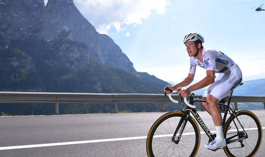 Jungels rijdt opnieuw top-10 Giroklassement binnen